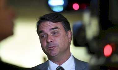 Flávio Bolsonaro vê Senado retomando independência e afirma: ‘Lula não tem mais articulação no Congresso’