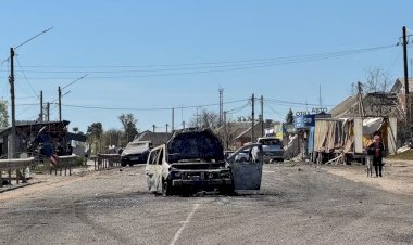Míssil russo atinge área comercial na Ucrânia e deixa 6 mortos