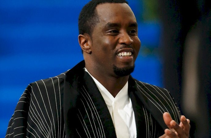 Sean ‘Diddy’ Combs é ameaçado com faca em prisão de Nova York