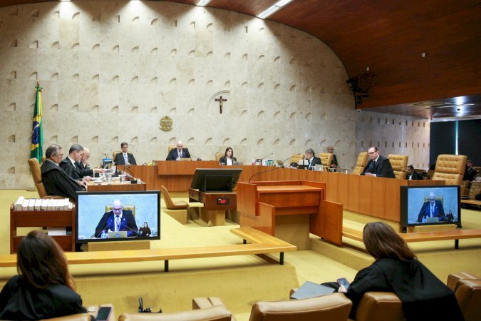 Por 10 a 1, STF derruba liminar de Barroso sobre atuação de enfermeiros em aborto legal