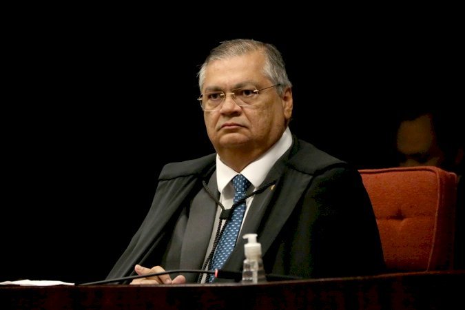 Dino retira sigilo de decisão que motivou operação contra deputados do PL