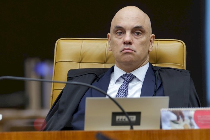 Delegado que indiciou Bolsonaro vai trabalhar no gabinete de Moraes